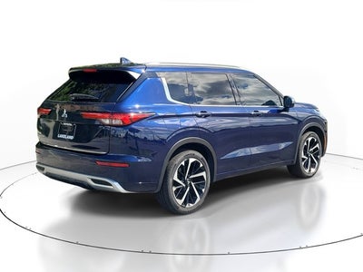 2023 Mitsubishi Outlander SEL