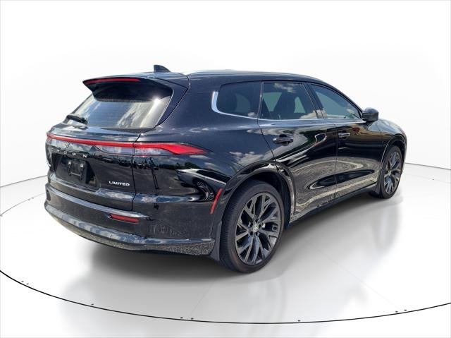 2025 Toyota Toyota Crown Signia XLE