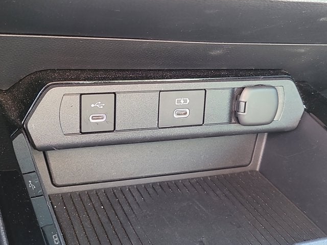 2025 Toyota Prius XLE