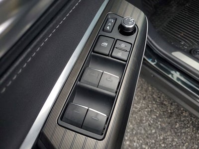 2024 Toyota Venza LE