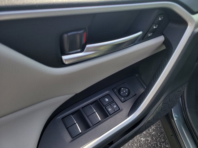 2024 Toyota RAV4 HYBRID Hybrid XLE Premium