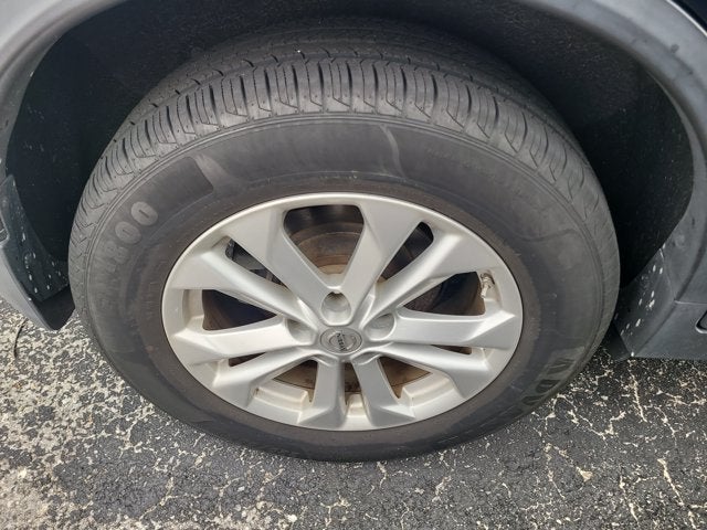 2016 Nissan Rogue Base