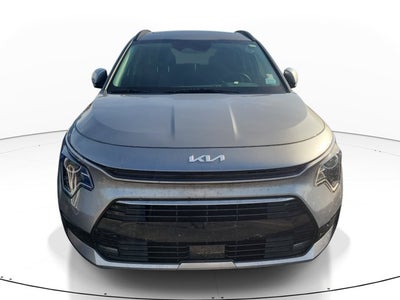 2023 Kia Niro SX