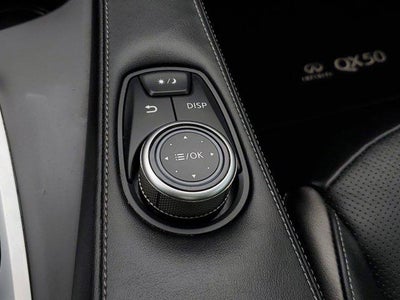 2023 INFINITI QX50 LUXE