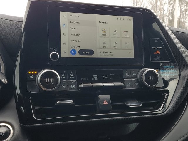 2024 Toyota Highlander LE