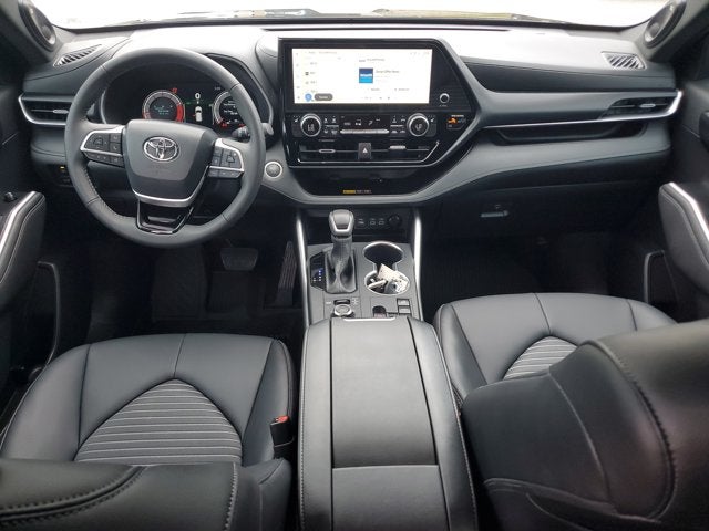 2026 Toyota Highlander XSE