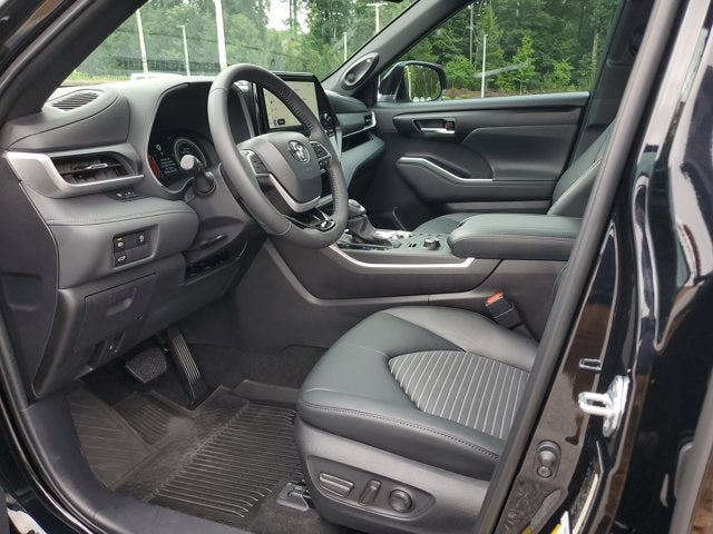 2026 Toyota Highlander XSE