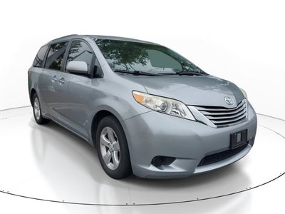 2015 Toyota Sienna LE AAS