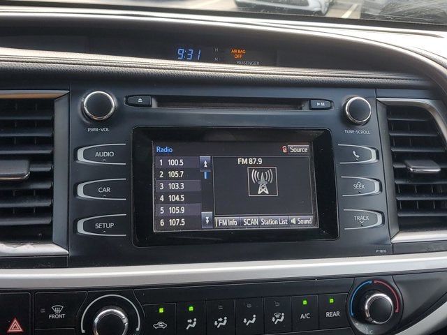 2019 Toyota Highlander LE