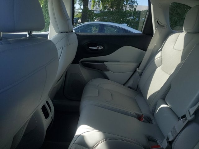 2022 Jeep Cherokee Latitude Lux