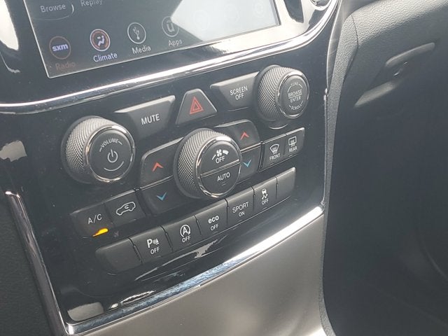 2019 Jeep Grand Cherokee Laredo E
