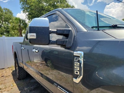 2017 Ford Super Duty F-250 SRW Lariat