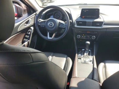 2018 Mazda Mazda3 5-Door Touring