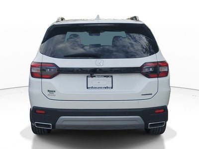 2025 Honda Pilot Touring