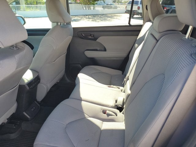 2021 Toyota Highlander Hybrid LE