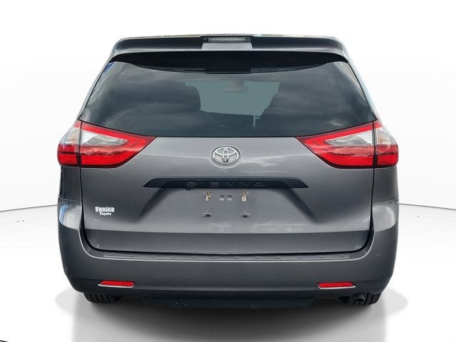 2020 Toyota Sienna L
