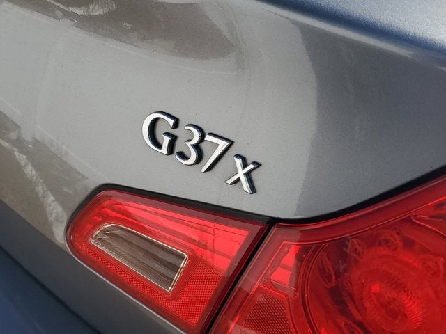 2010 INFINITI G37 Sedan x