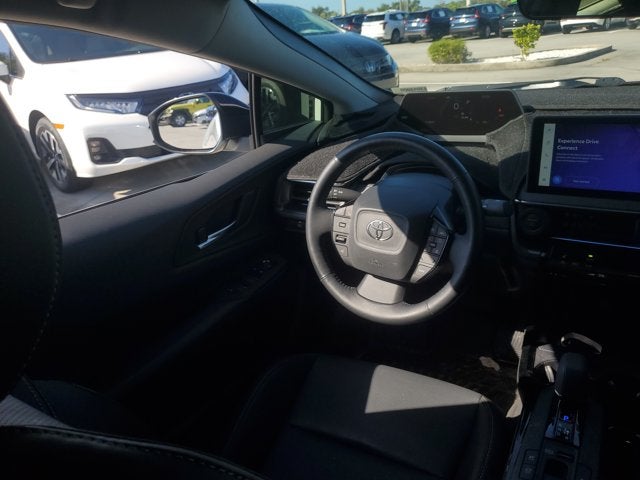 2025 Toyota Prius LE