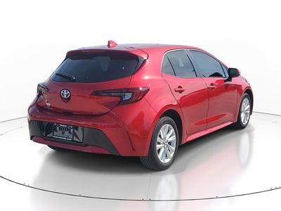 2025 Toyota Corolla Hatchback SE