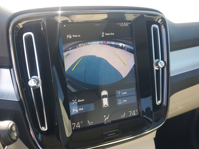 2019 Volvo XC40 Momentum