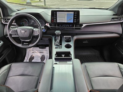 2022 Toyota Sienna XSE