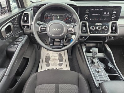 2023 Kia Sorento LX