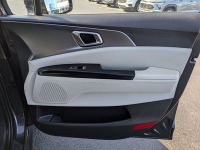 2024 Kia Carnival LX