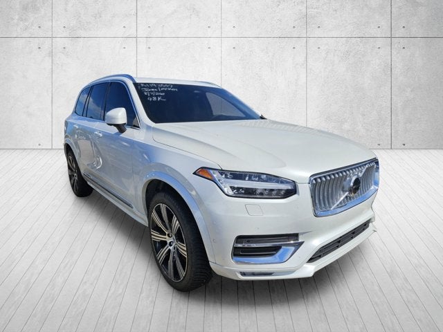 2024 Volvo XC90 Plus Bright Theme
