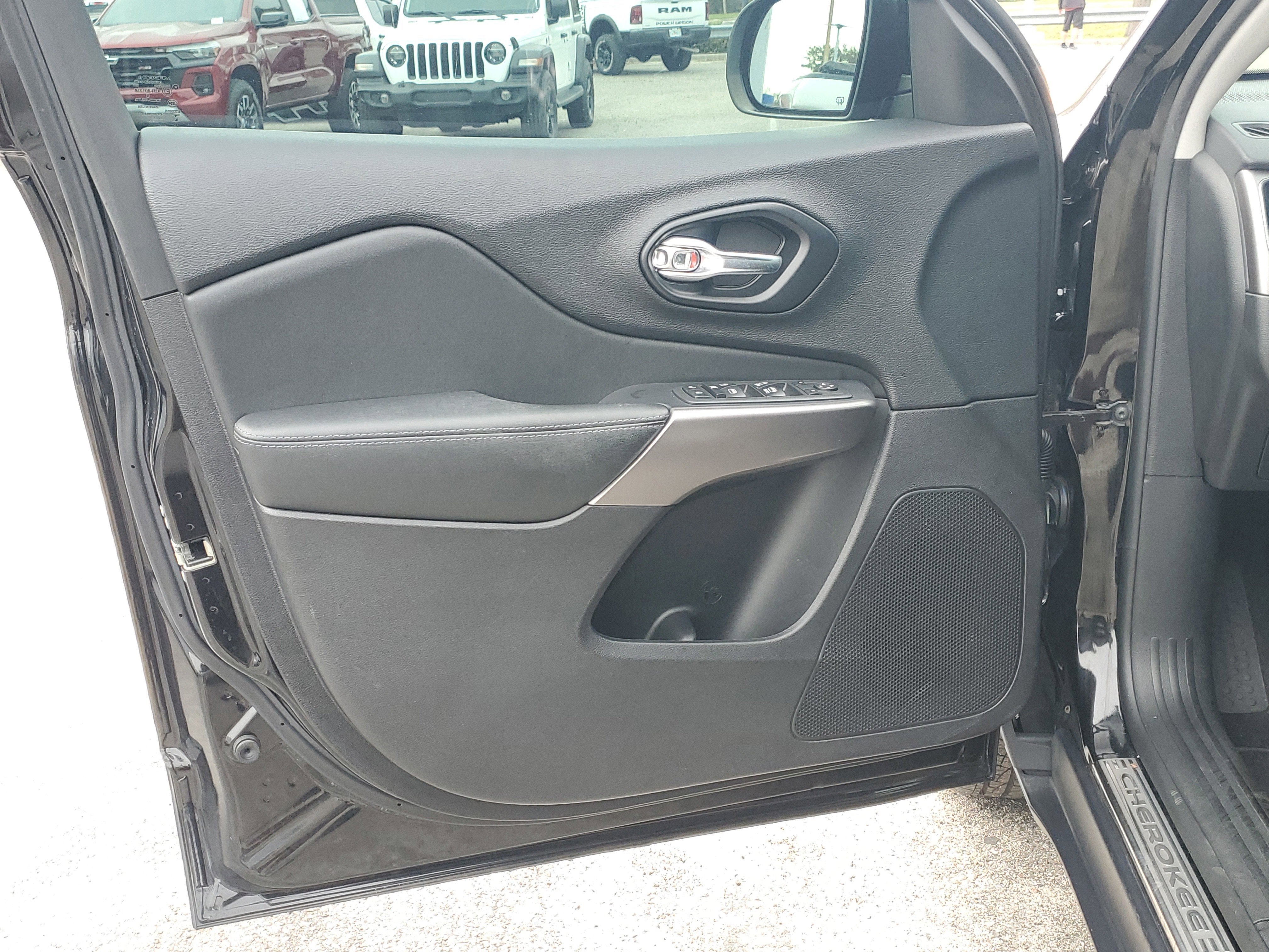 2021 Jeep Cherokee Latitude