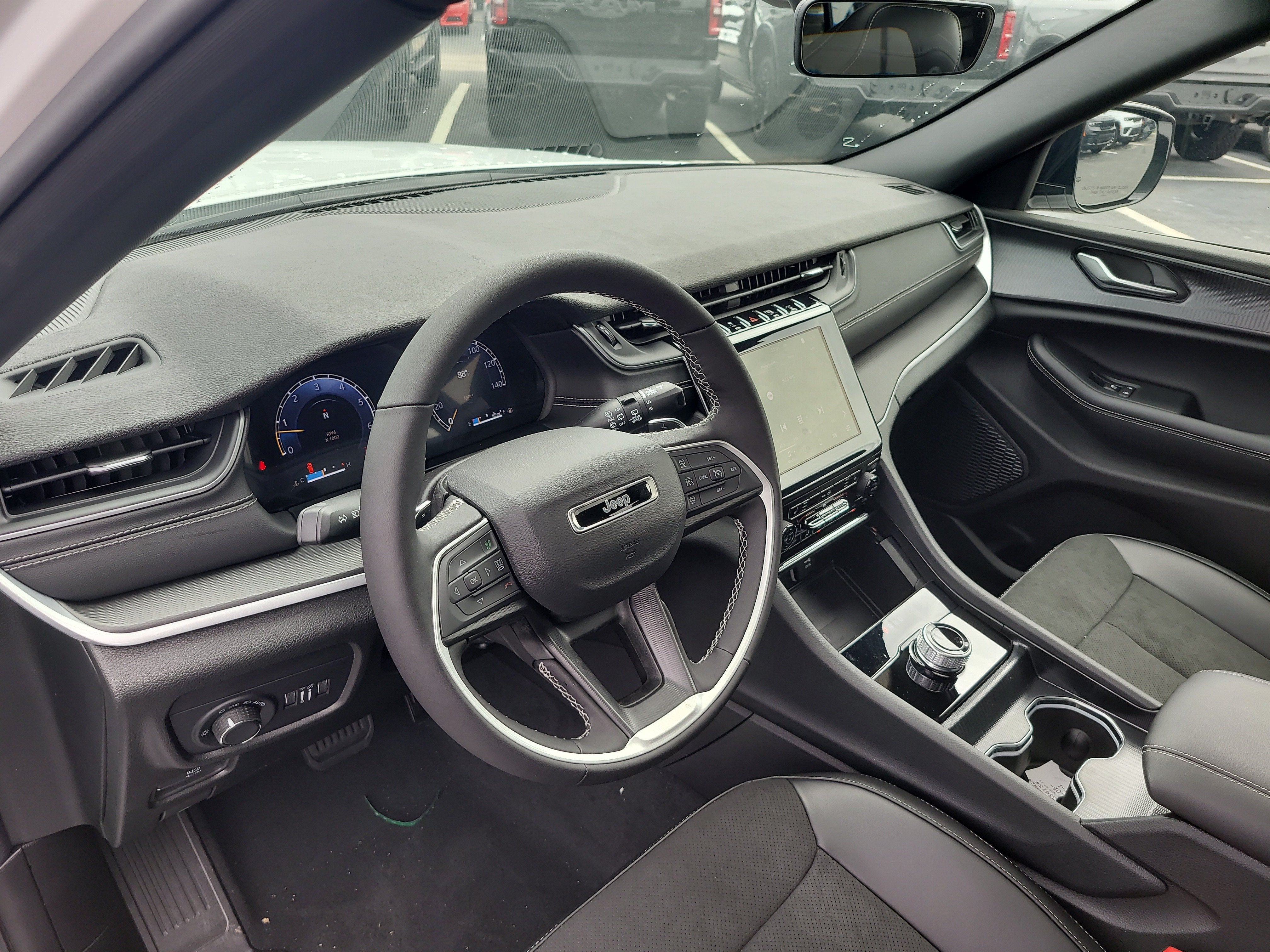 2025 Jeep Grand Cherokee Altitude X