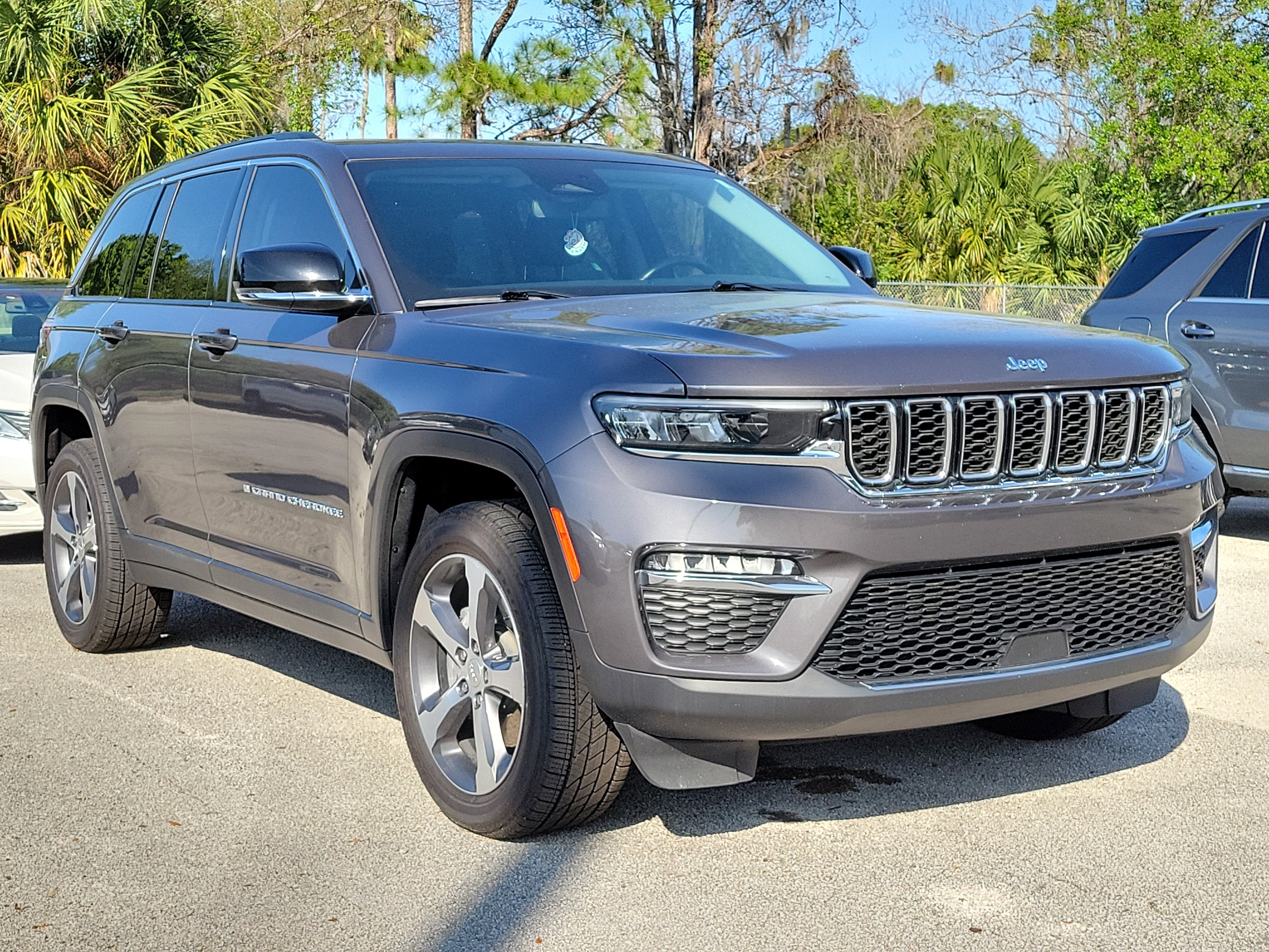 2022 Jeep Grand Cherokee 4xe 4x4