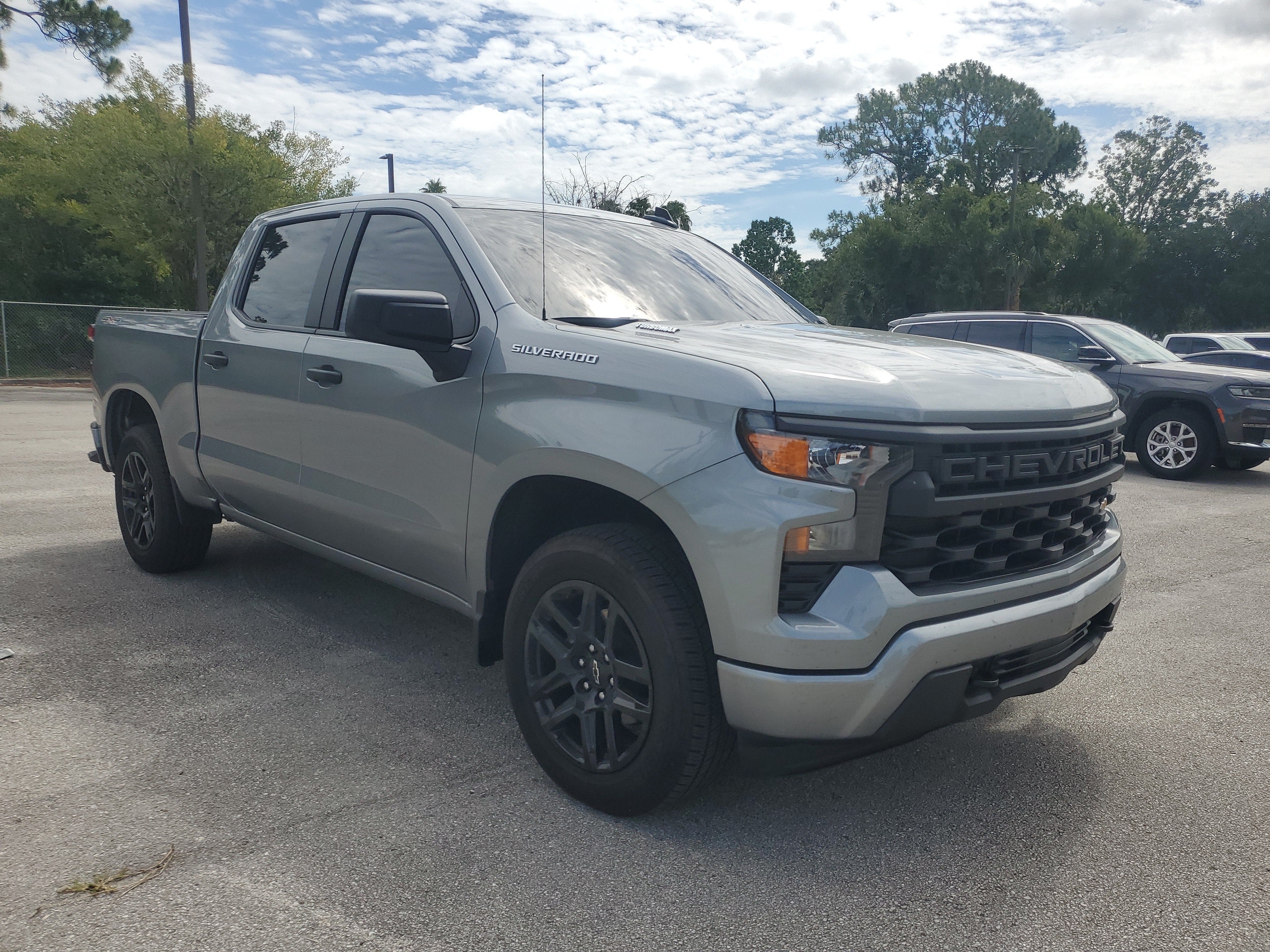 2025 Chevrolet Silverado 1500 Custom