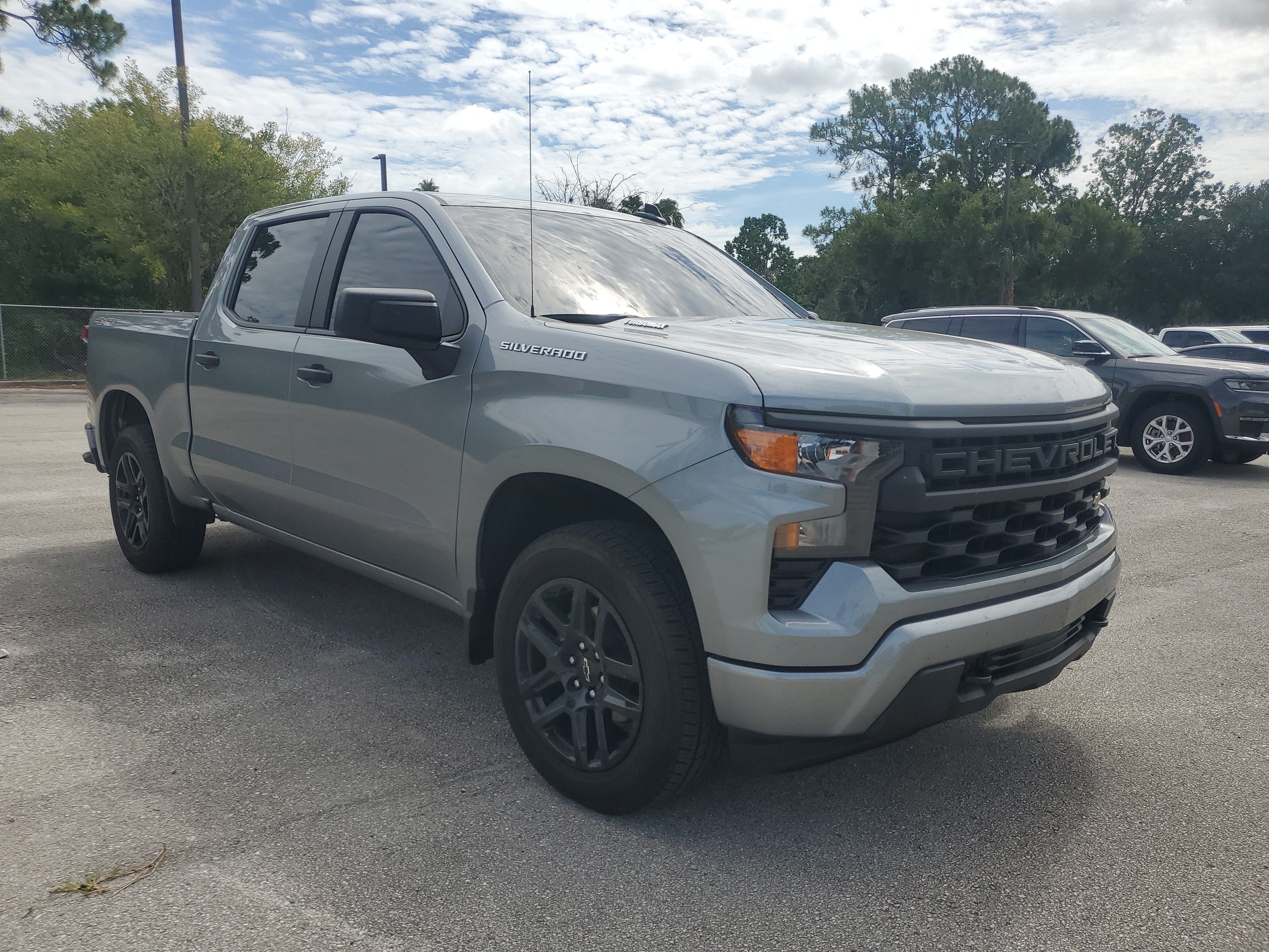 2025 Chevrolet Silverado 1500 Custom