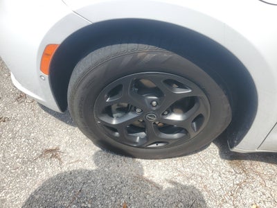 2025 Chrysler Pacifica Hybrid Premium S Appearance Pkg
