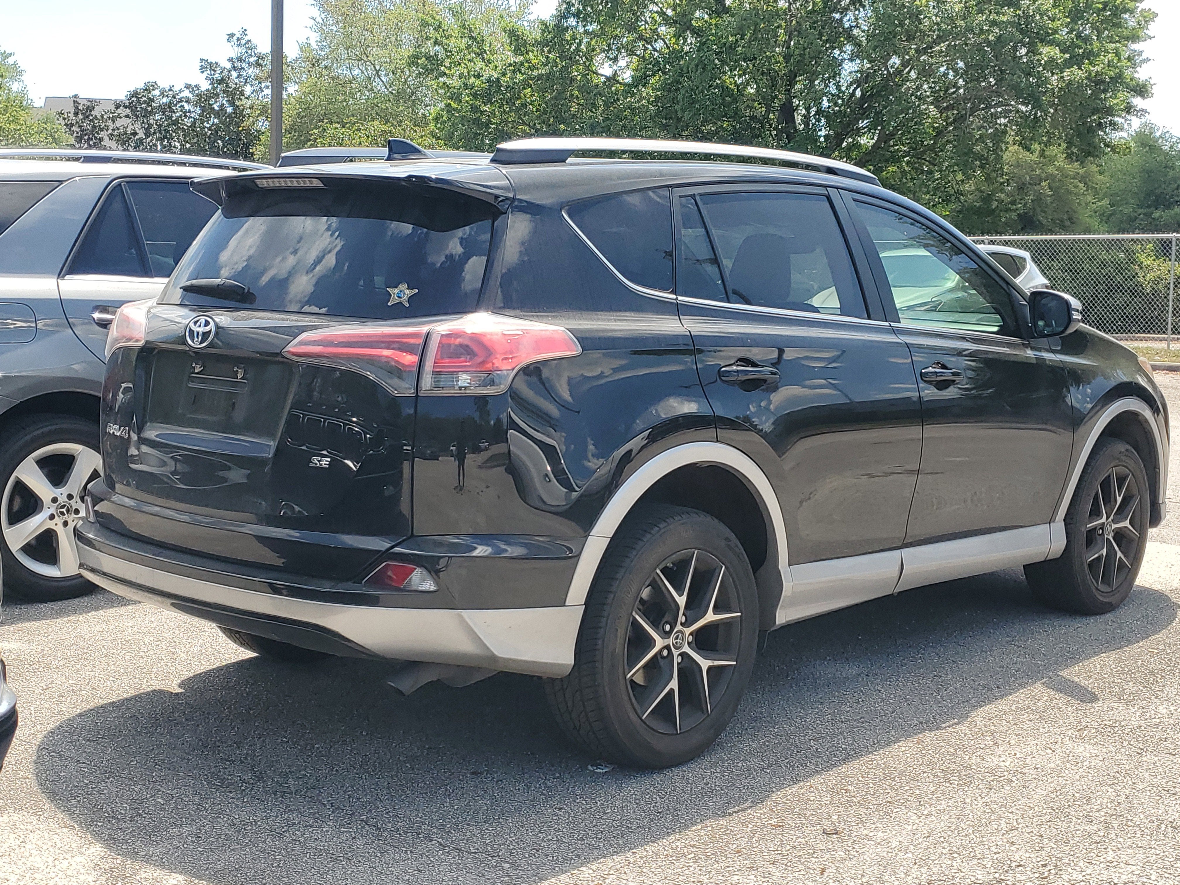 2018 Toyota RAV4 SE