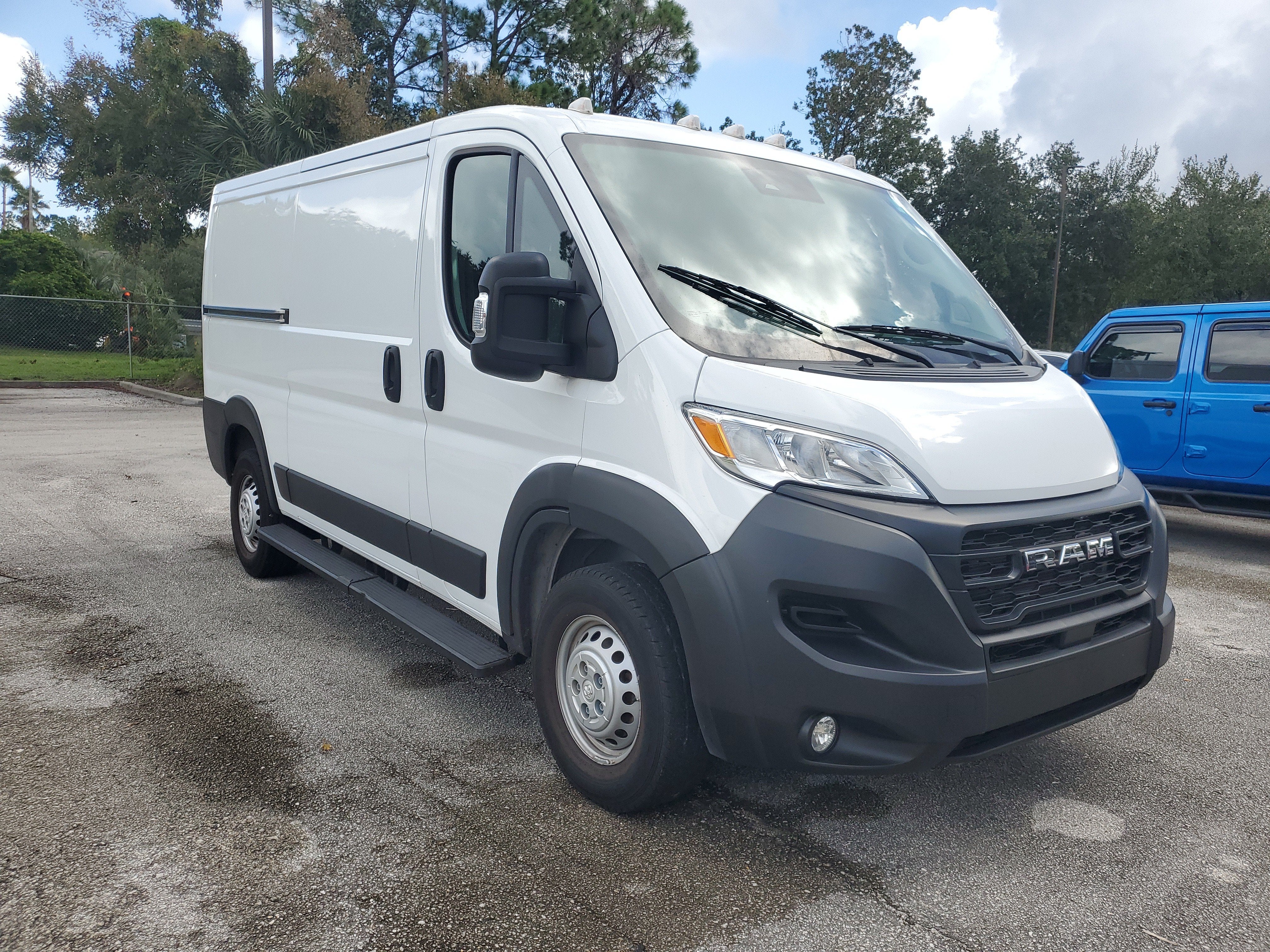 2024 RAM ProMaster Cargo Van Tradesman
