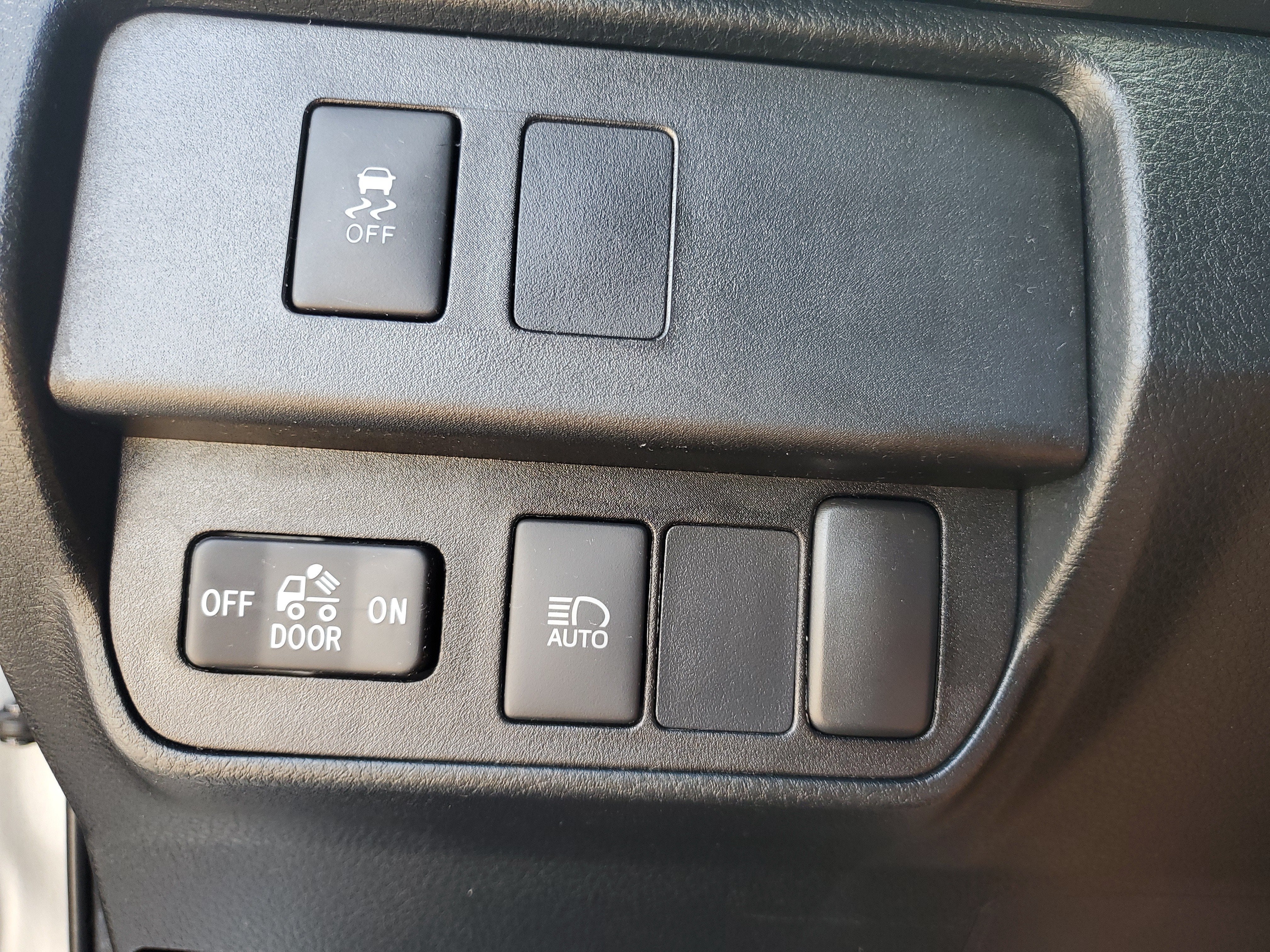 2022 Toyota Tacoma 2WD SR5