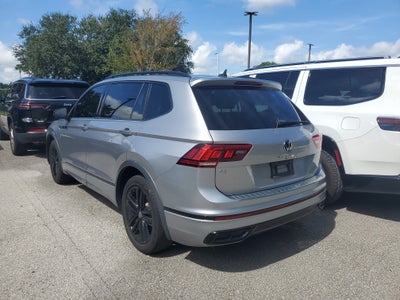 2022 Volkswagen Tiguan SE R-Line Black