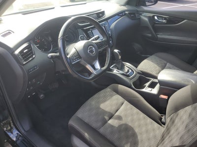2017 Nissan Rogue Sport SV