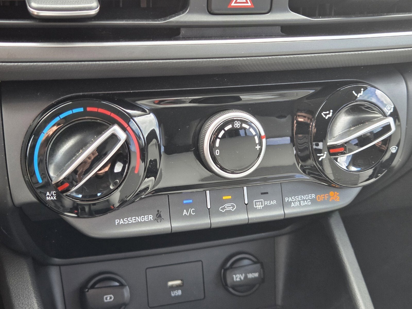 2022 Hyundai Kona SE