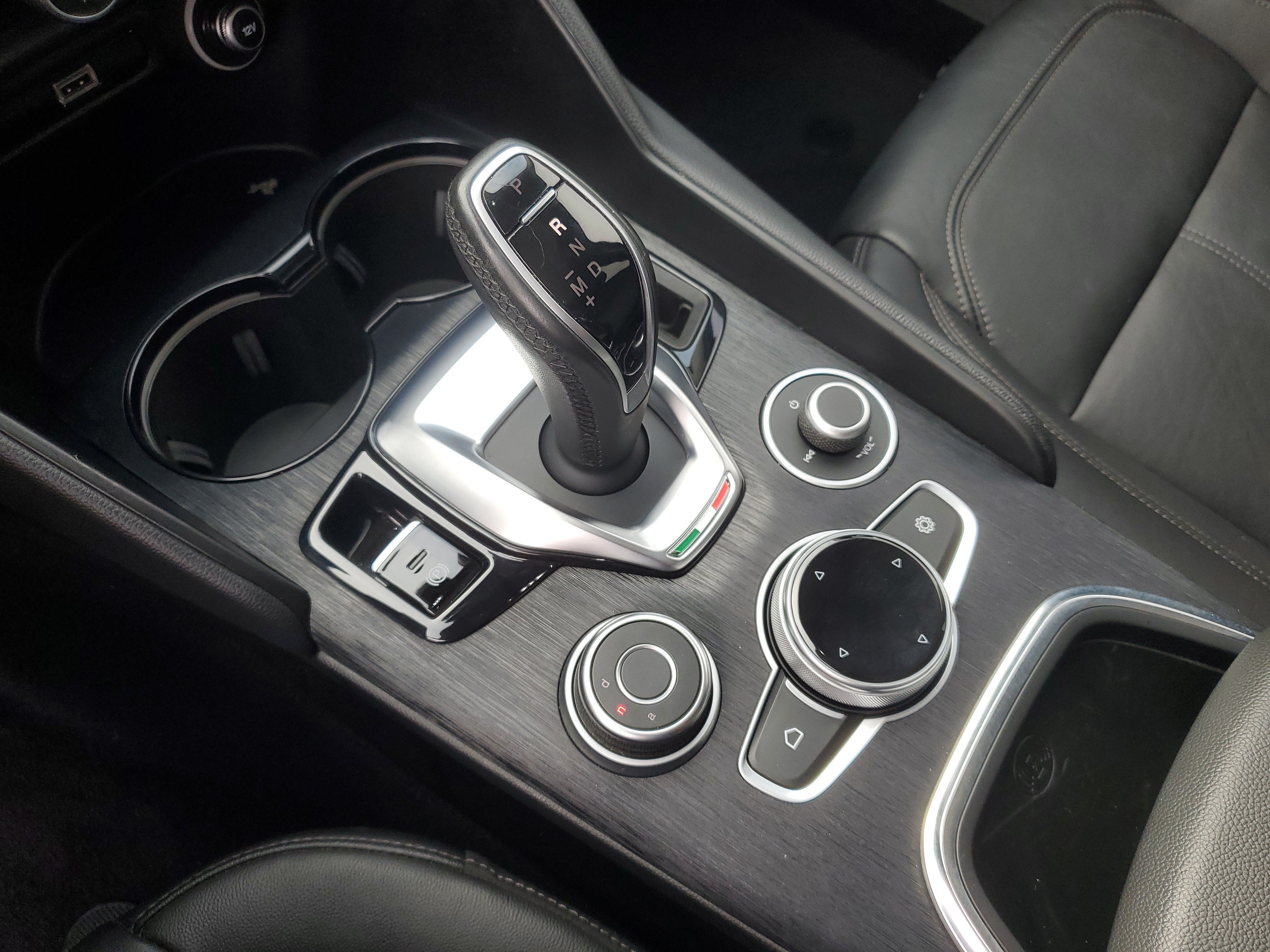 2020 Alfa Romeo Giulia Base