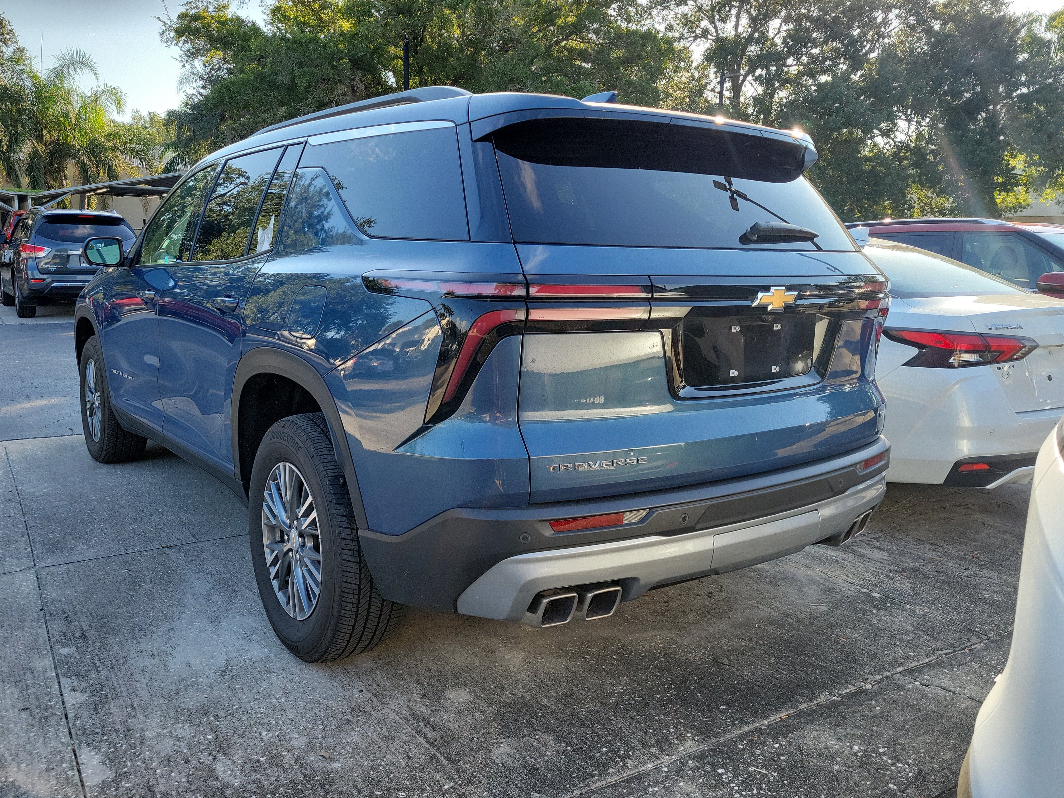2024 Chevrolet Traverse FWD LT