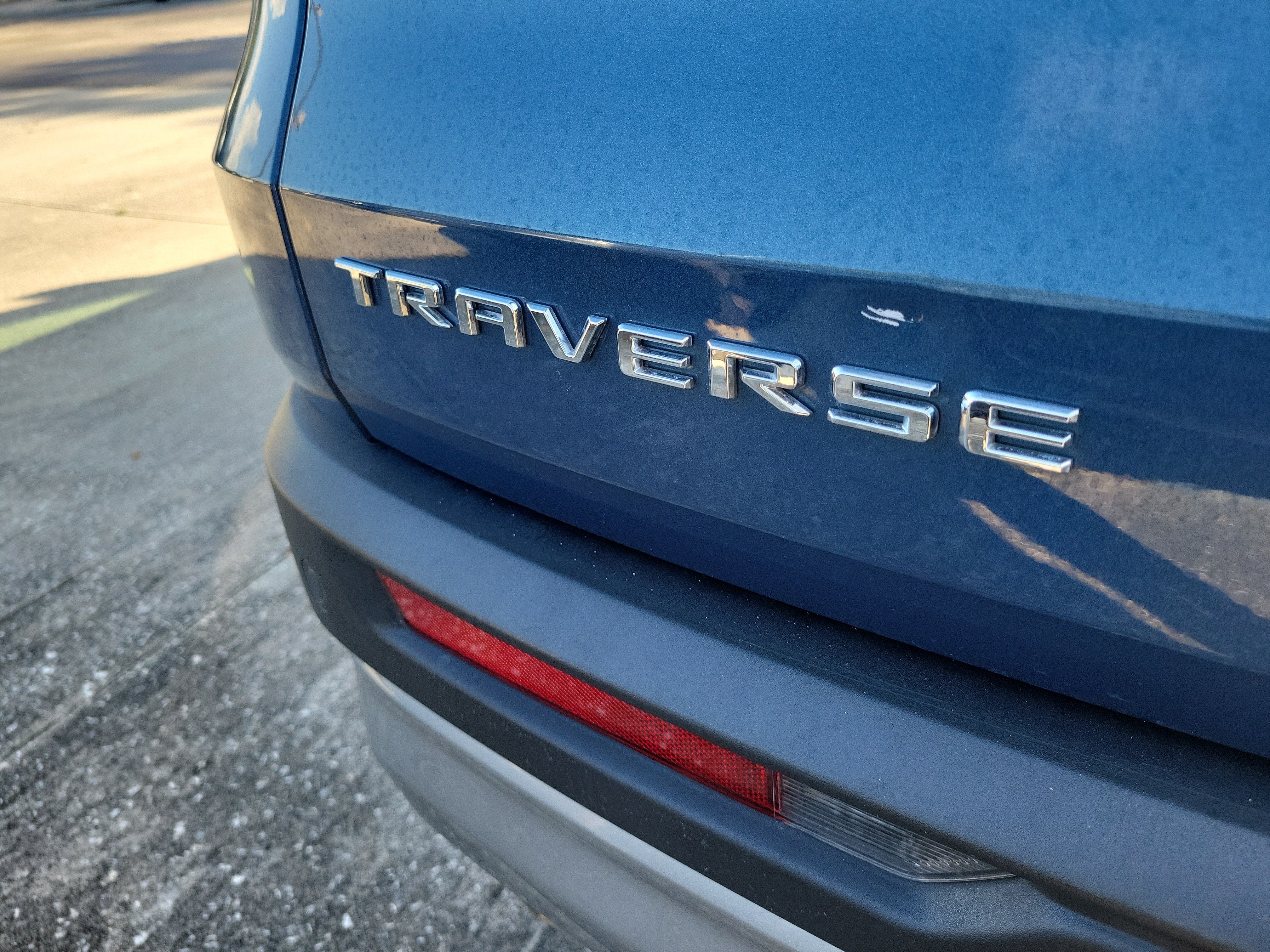 2024 Chevrolet Traverse FWD LT
