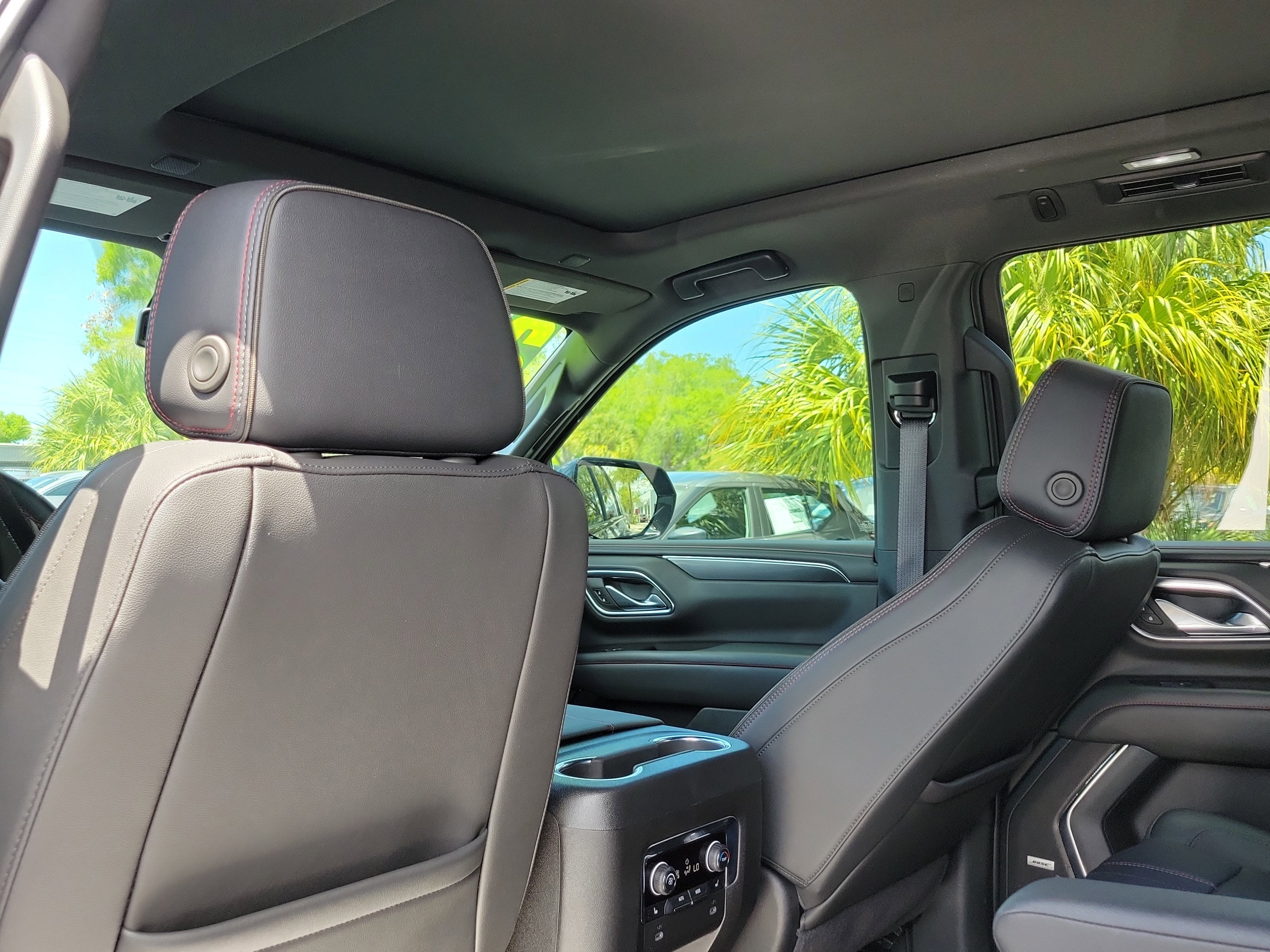 2024 Chevrolet Suburban RST