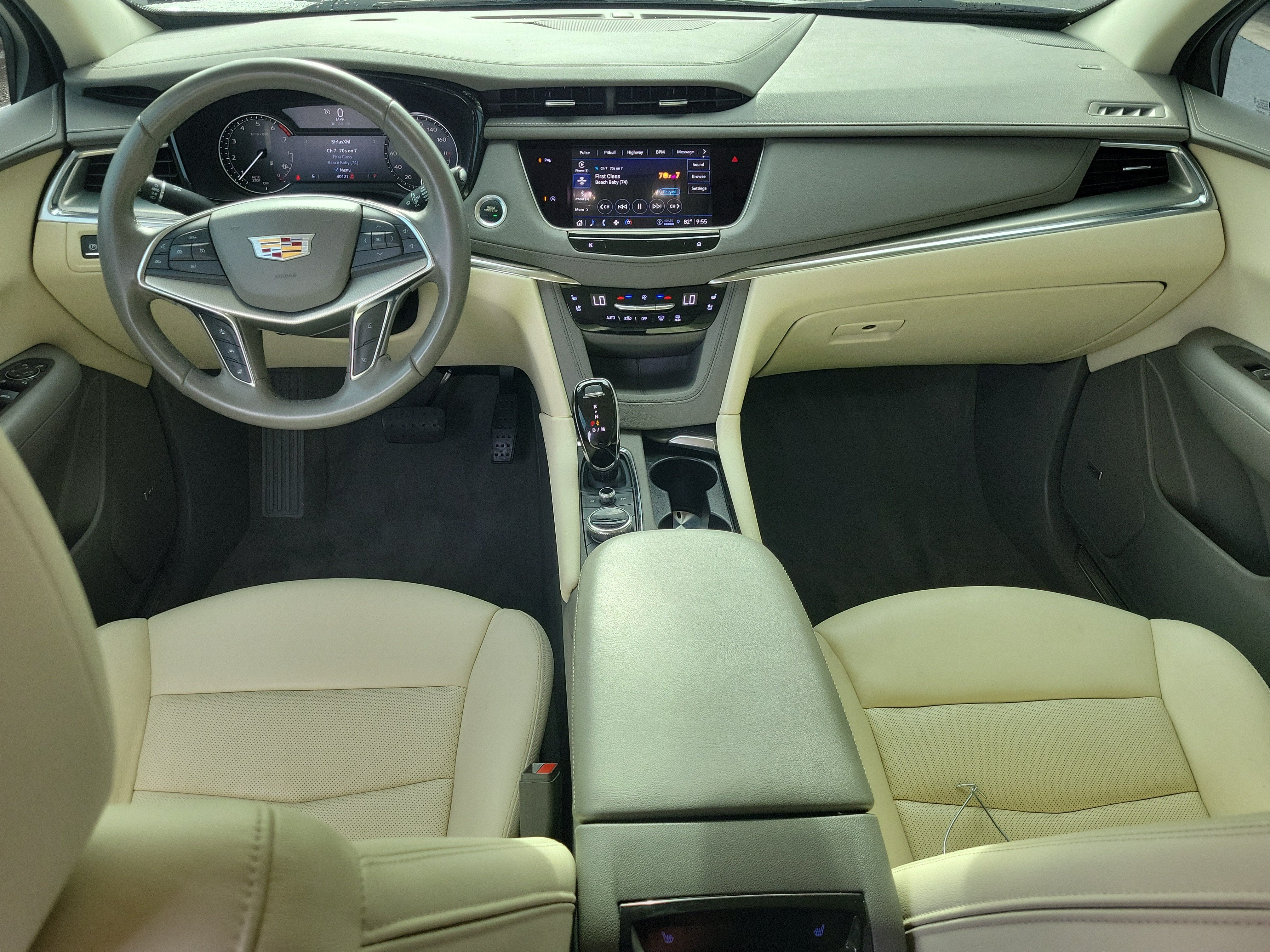 2022 Cadillac XT5 FWD Premium Luxury
