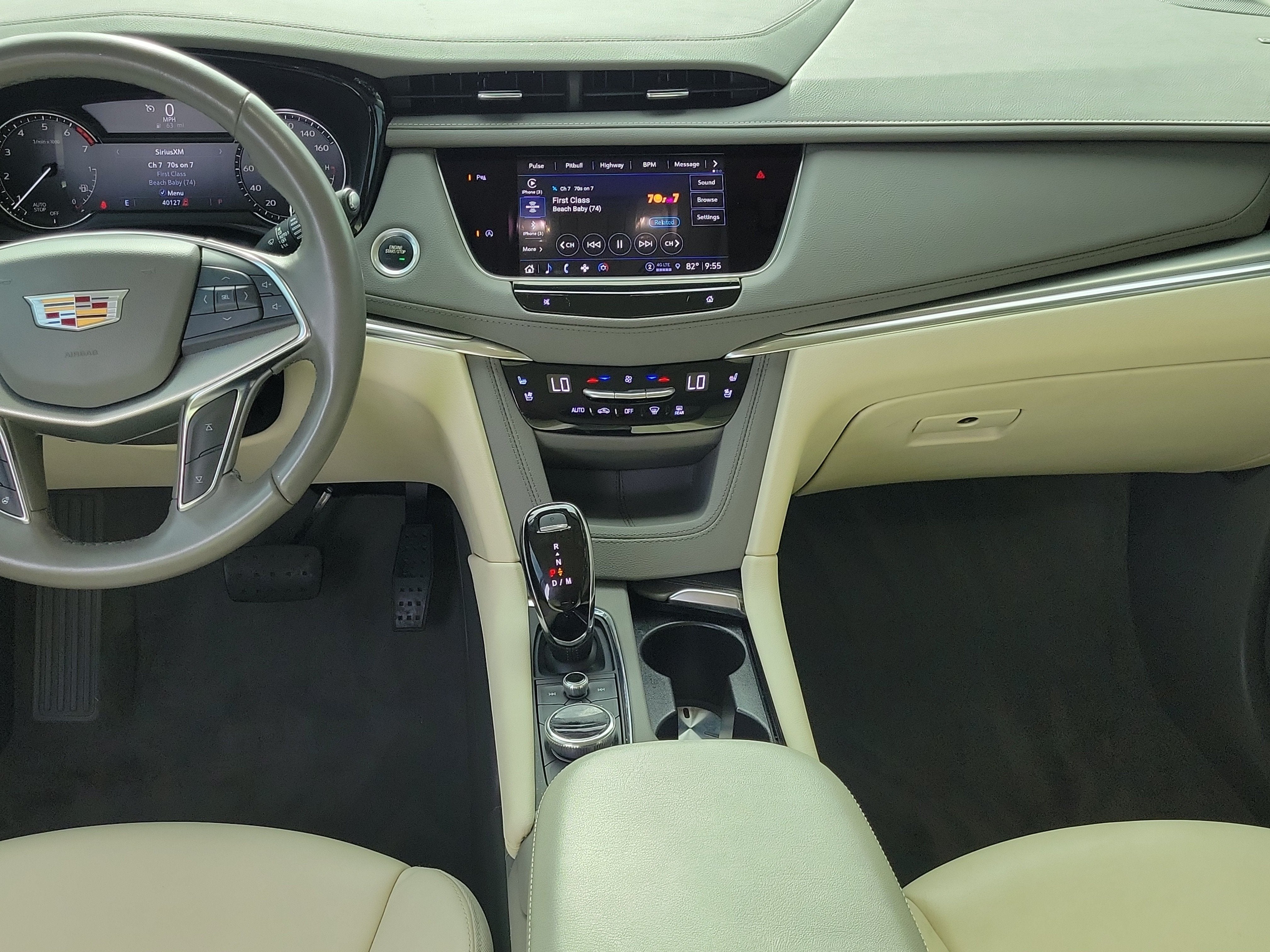2022 Cadillac XT5 FWD Premium Luxury