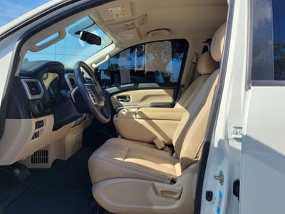 2017 Nissan Titan SV
