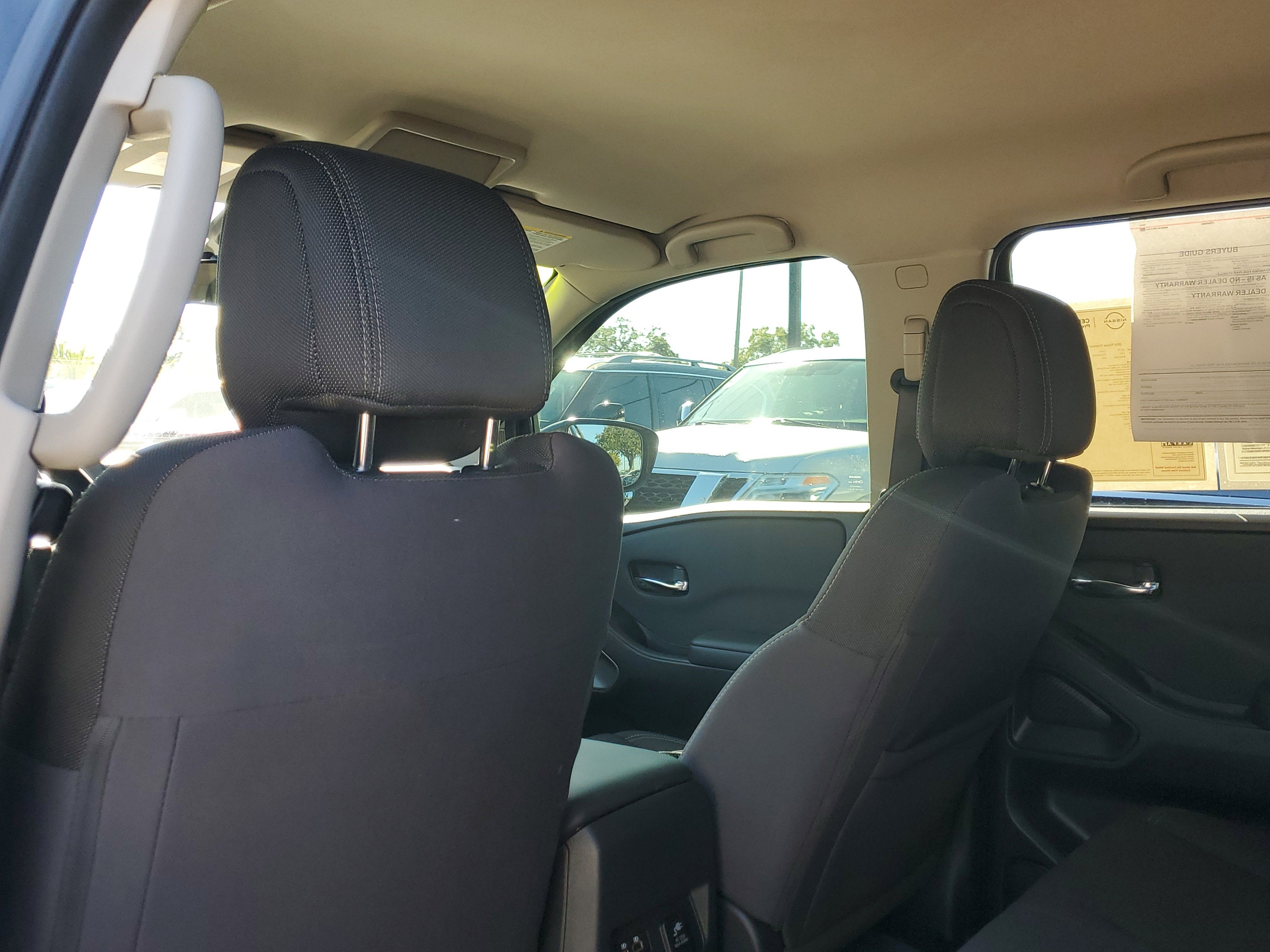 2024 Nissan Frontier SV