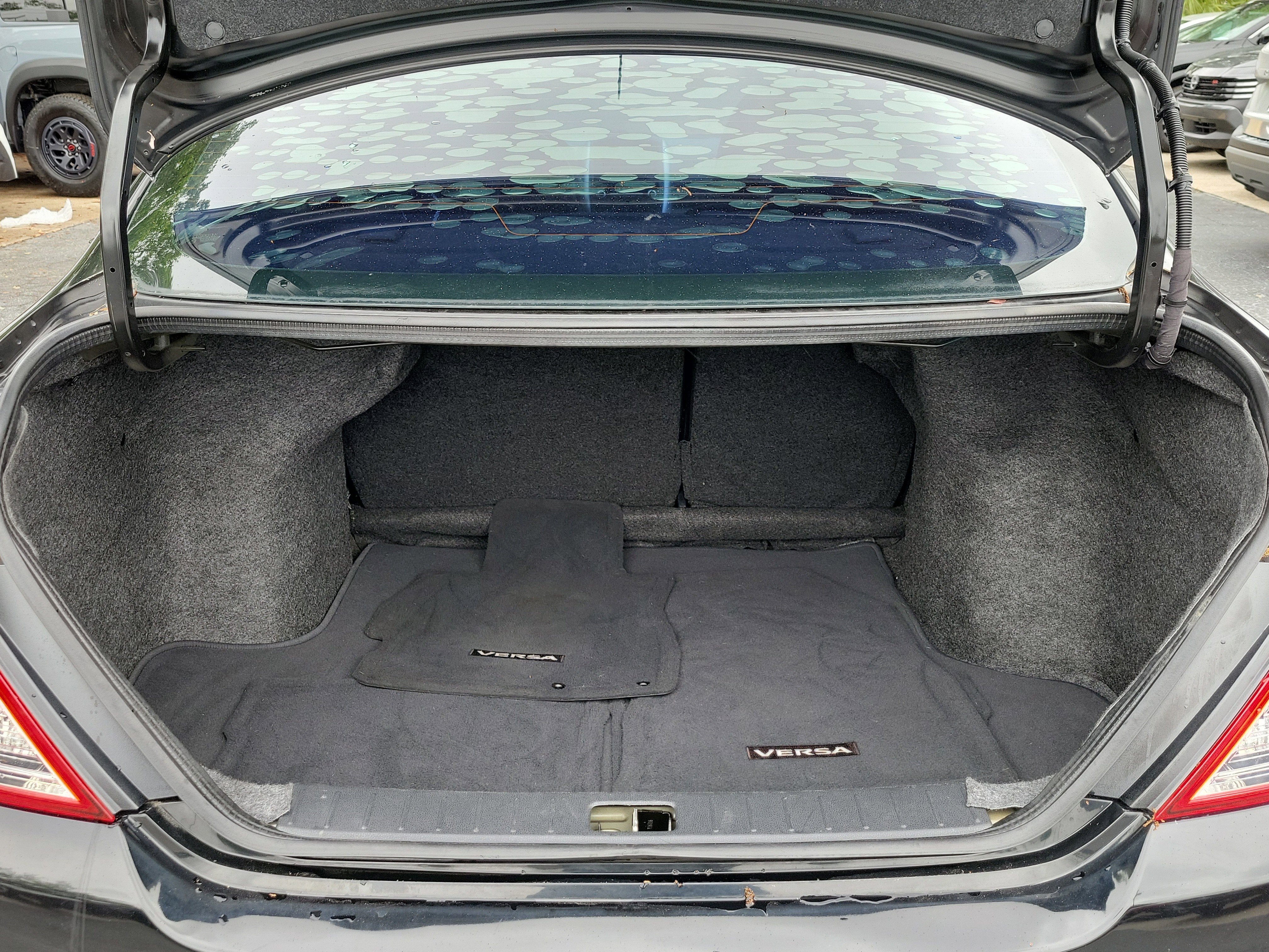 2017 Nissan Versa Sedan SV