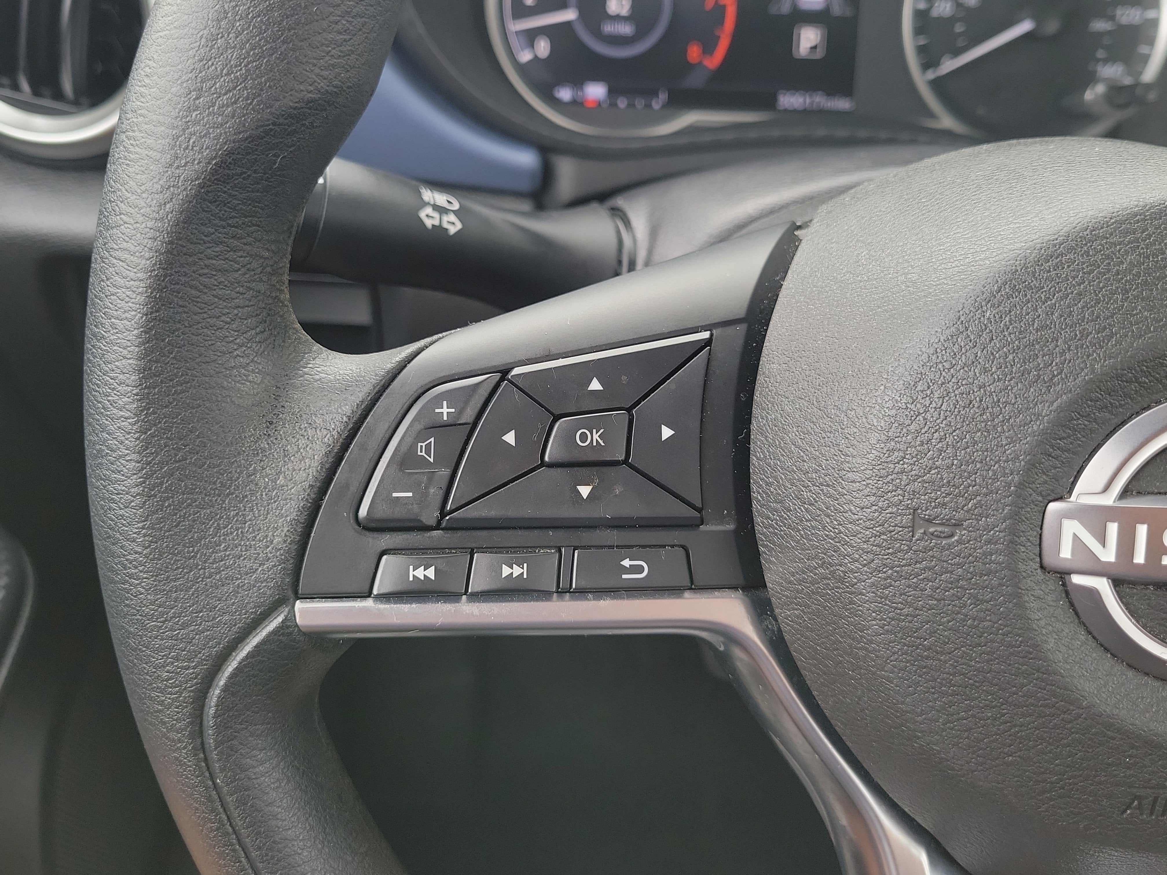 2024 Nissan Versa SV